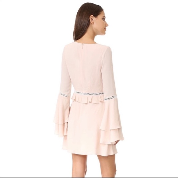 🍋 FOR LOVE & LEMONS Emelia Bell
Sleeve Dress Size S Dusty Pink - Picture 2 of 8